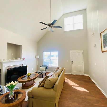 Spacious Room With Shared Bathroom رالي المظهر الخارجي الصورة